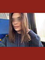Lilla
  Budapest (11. dist.)
  24 years old